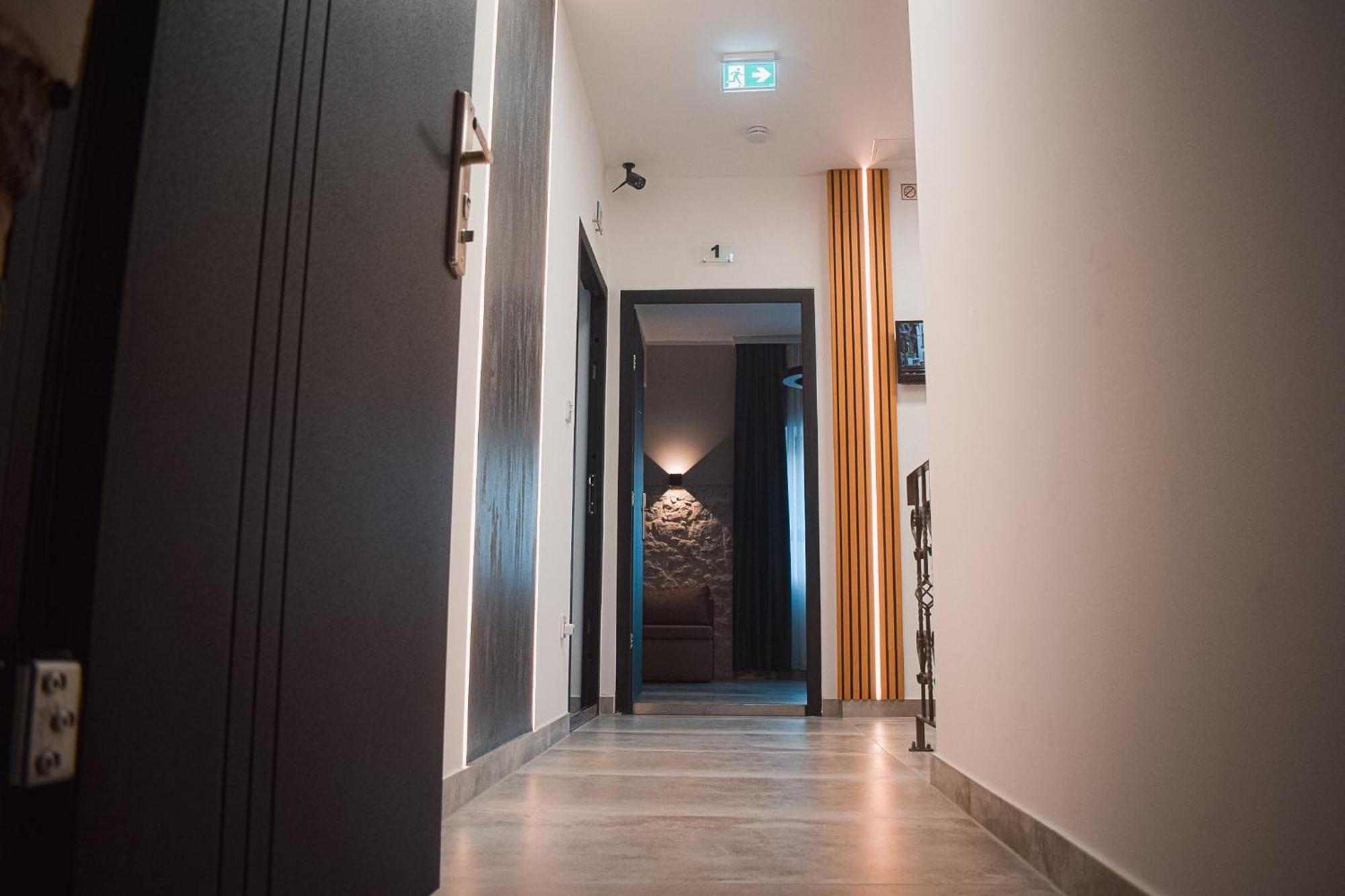 Apartments Jelovic Sinj Ngoại thất bức ảnh